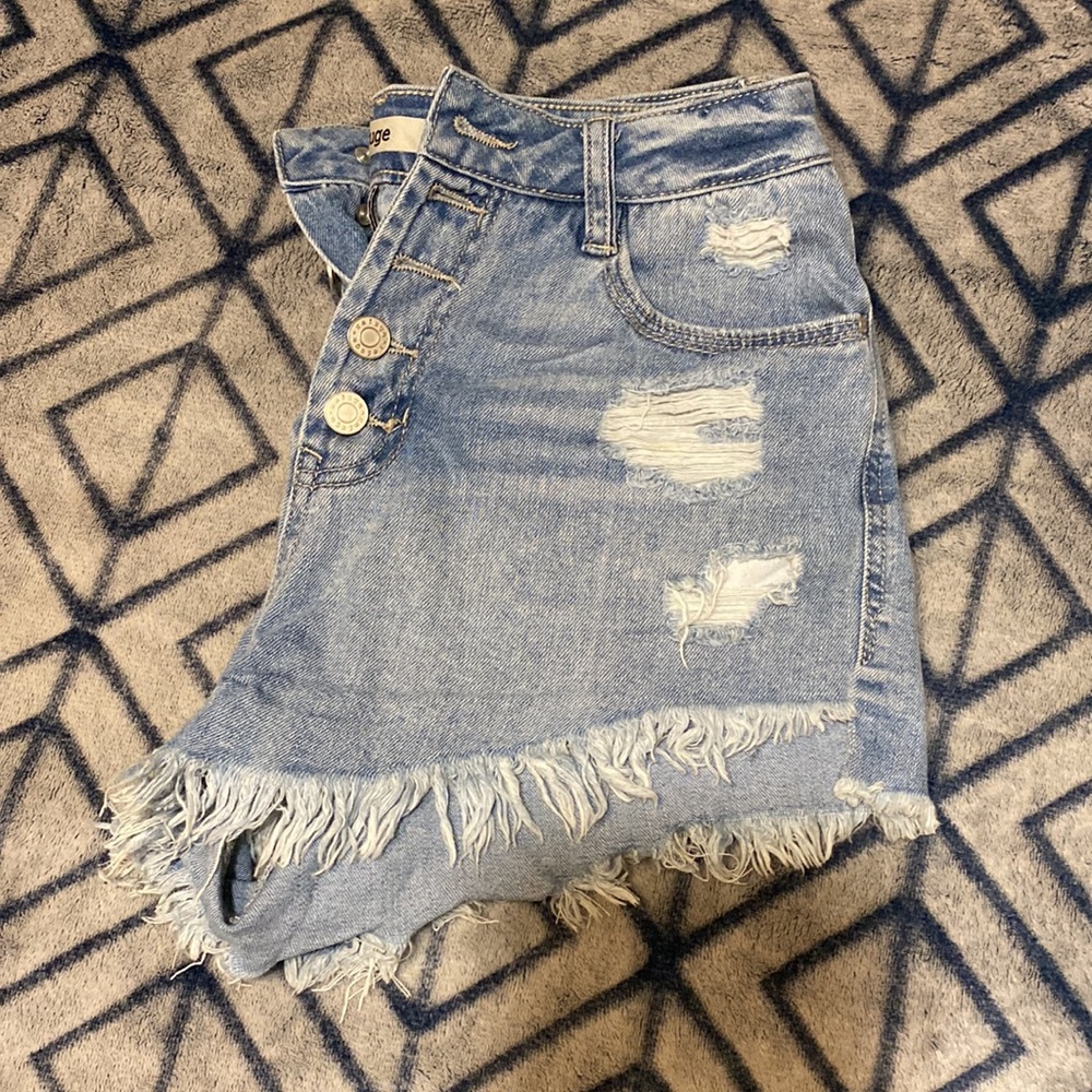 Refuge shorts